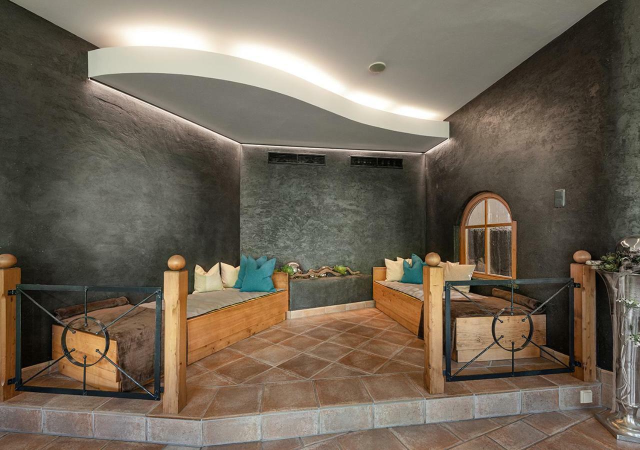 Hubertushof 4*